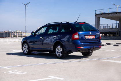 Продажа Skoda Octavia II (A5) Рестайлинг 1.6 MT (105 л.с.) 2010 Синий в Автодом