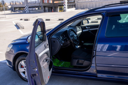 Продажа Skoda Octavia II (A5) Рестайлинг 1.6 MT (105 л.с.) 2010 Синий в Автодом