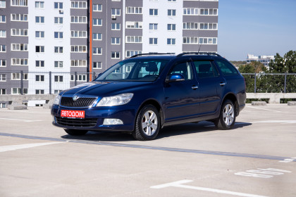 Продажа Skoda Octavia II (A5) Рестайлинг 1.6 MT (105 л.с.) 2010 Синий в Автодом