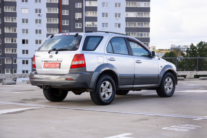 Продажа Kia Sorento I 5-speed 2.5 AT (140 л.с.) 2005 Серебристый в Автодом