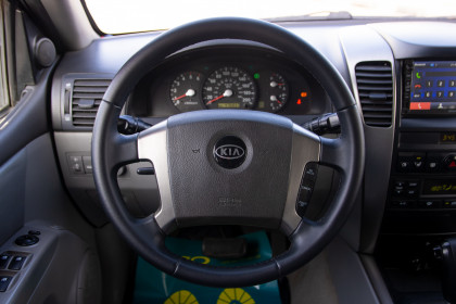 Продажа Kia Sorento I 5-speed 2.5 AT (140 л.с.) 2005 Серебристый в Автодом