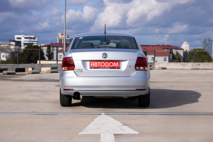 Продажа Volkswagen Polo V Рестайлинг 1.6 MT (105 л.с.) 2015 Серебристый в Автодом