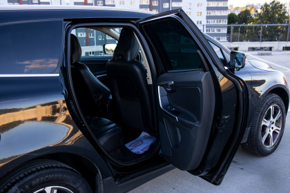 Продажа Volvo XC60 I 3.0 AT (304 л.с.) 2011 Черный в Автодом