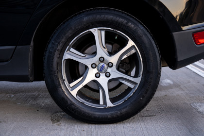 Продажа Volvo XC60 I 3.0 AT (304 л.с.) 2011 Черный в Автодом