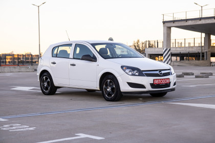 Продажа Opel Astra H Рестайлинг 1.4 MT (90 л.с.) 2009 Белый в Автодом