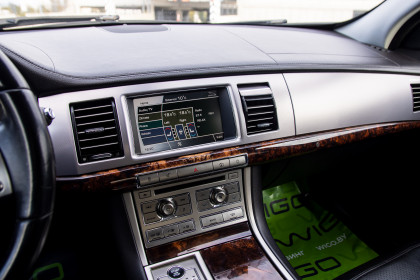 Продажа Jaguar XF I 3.0 AT (238 л.с.) 2008 Черный в Автодом