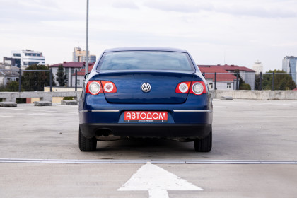 Продажа Volkswagen Passat B6 2.0 MT (140 л.с.) 2008 Синий в Автодом