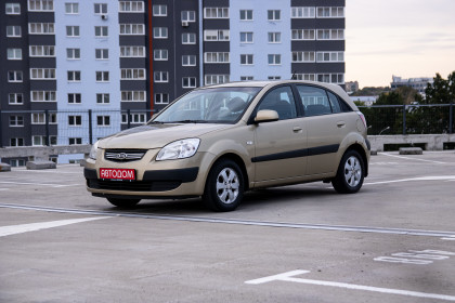 Продажа Kia Rio II 1.6 MT (112 л.с.) 2008 Оранжевый в Автодом