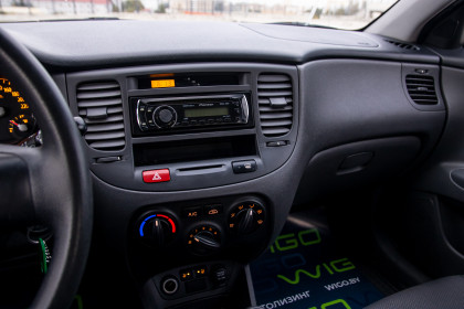 Продажа Kia Rio II 1.6 MT (112 л.с.) 2008 Оранжевый в Автодом