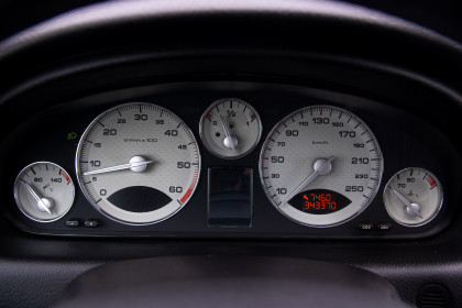 Продажа Peugeot 607 I Рестайлинг 2.0 MT (136 л.с.) 2007 Серебристый в Автодом