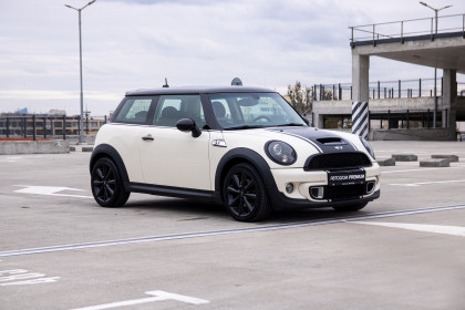 Продажа Mini Hatch II (R56) Рестайлинг Cooper S 1.6 AT (184 л.с.) 2011 Черный в Автодом