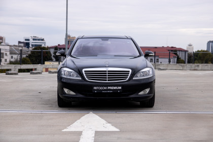 Продажа Mercedes-Benz S-Класс V (W221) 550 Long 5.5 AT (388 л.с.) 2006 Черный в Автодом