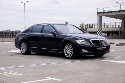 Продажа Mercedes-Benz S-Класс V (W221) 550 Long 5.5 AT (388 л.с.) 2006 Черный в Автодом