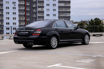 Продажа Mercedes-Benz S-Класс V (W221) 550 Long 5.5 AT (388 л.с.) 2006 Черный в Автодом