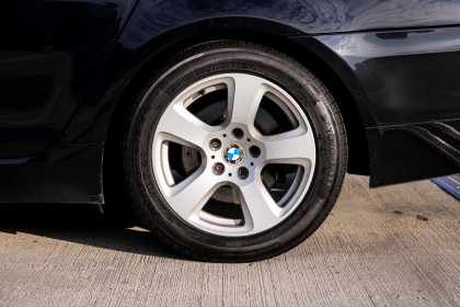 Купить BMW 5 серии V (E60/E61) Рестайлинг 520i 2.0 AT (170 л.с.) 2008 Черный в Автодом Продажа BMW 5 серии V (E60/E61) Рестайлинг 520i 2.0 AT (170 л.с.) 2008 Черный в Автодом
