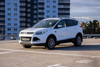 Продажа Ford Kuga II 1.6 AT (182 л.с.) 2013 Белый в Автодом