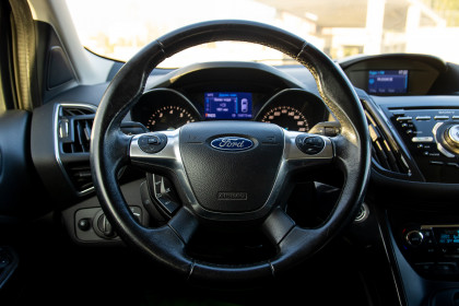 Купить Ford Kuga II 1.6 AT (182 л.с.) 2013 Белый в Автодом Продажа Ford Kuga II 1.6 AT (182 л.с.) 2013 Белый в Автодом