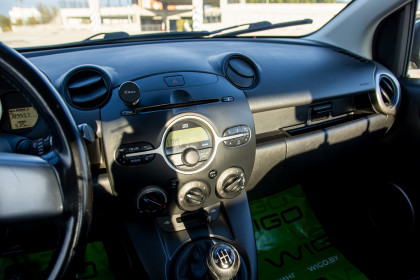 Купить Mazda 2 II (DE) 1.3 MT (86 л.с.) 2008 Зеленый в Автодом Продажа Mazda 2 II (DE) 1.3 MT (86 л.с.) 2008 Зеленый в Автодом