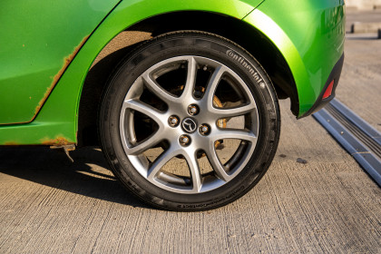 Купить Mazda 2 II (DE) 1.3 MT (86 л.с.) 2008 Зеленый в Автодом Продажа Mazda 2 II (DE) 1.3 MT (86 л.с.) 2008 Зеленый в Автодом