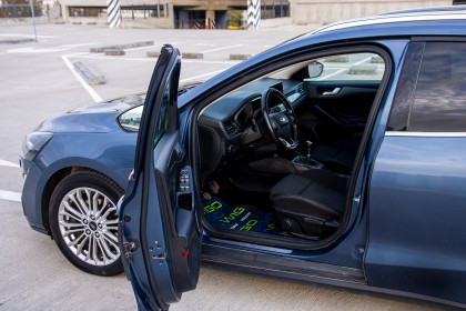 Купить Ford Focus IV 1.5 MT (120 л.с.) 2018 Синий в Автодом Продажа Ford Focus IV 1.5 MT (120 л.с.) 2018 Синий в Автодом