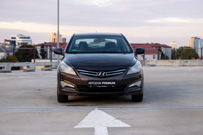 Купить Hyundai Solaris I Рестайлинг 1.6 MT (123 л.с.) 2015 Коричневый в Автодом Продажа Hyundai Solaris I Рестайлинг 1.6 MT (123 л.с.) 2015 Коричневый в Автодом