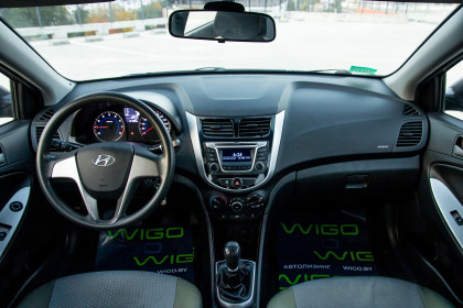 Купить Hyundai Solaris I Рестайлинг 1.6 MT (123 л.с.) 2015 Коричневый в Автодом Продажа Hyundai Solaris I Рестайлинг 1.6 MT (123 л.с.) 2015 Коричневый в Автодом