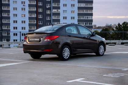 Купить Hyundai Solaris I Рестайлинг 1.6 MT (123 л.с.) 2015 Коричневый в Автодом Продажа Hyundai Solaris I Рестайлинг 1.6 MT (123 л.с.) 2015 Коричневый в Автодом