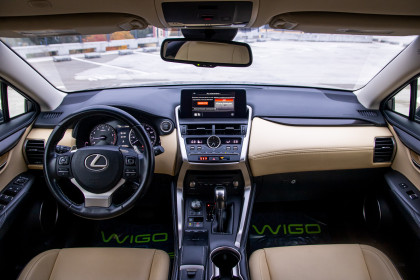 Купить Lexus NX I Рестайлинг 300 2.0 AT (238 л.с.) 2018 Серебристый в Автодом Продажа Lexus NX I Рестайлинг 300 2.0 AT (238 л.с.) 2018 Серебристый в Автодом