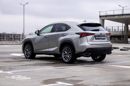 Купить Lexus NX I Рестайлинг 300 2.0 AT (238 л.с.) 2018 Серебристый в Автодом Продажа Lexus NX I Рестайлинг 300 2.0 AT (238 л.с.) 2018 Серебристый в Автодом