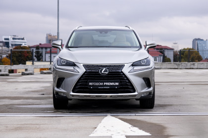 Купить Lexus NX I Рестайлинг 300 2.0 AT (238 л.с.) 2018 Серебристый в Автодом Продажа Lexus NX I Рестайлинг 300 2.0 AT (238 л.с.) 2018 Серебристый в Автодом