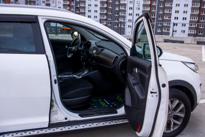 Купить Kia Sportage III Рестайлинг 2.0 AT (150 л.с.) 2014 Белый в Автодом Продажа Kia Sportage III Рестайлинг 2.0 AT (150 л.с.) 2014 Белый в Автодом