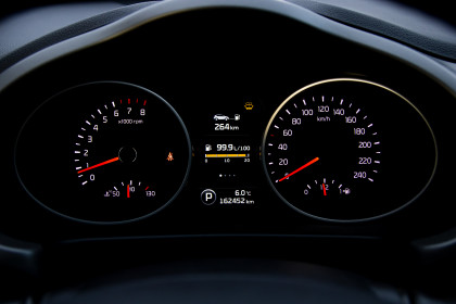 Купить Kia Sportage III Рестайлинг 2.0 AT (150 л.с.) 2014 Белый в Автодом Продажа Kia Sportage III Рестайлинг 2.0 AT (150 л.с.) 2014 Белый в Автодом