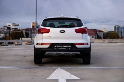Купить Kia Sportage III Рестайлинг 2.0 AT (150 л.с.) 2014 Белый в Автодом Продажа Kia Sportage III Рестайлинг 2.0 AT (150 л.с.) 2014 Белый в Автодом