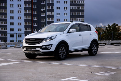 Продажа Kia Sportage III Рестайлинг 2.0 AT (150 л.с.) 2014 Белый в Автодом