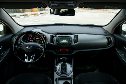 Купить Kia Sportage III Рестайлинг 2.0 AT (150 л.с.) 2014 Белый в Автодом Продажа Kia Sportage III Рестайлинг 2.0 AT (150 л.с.) 2014 Белый в Автодом