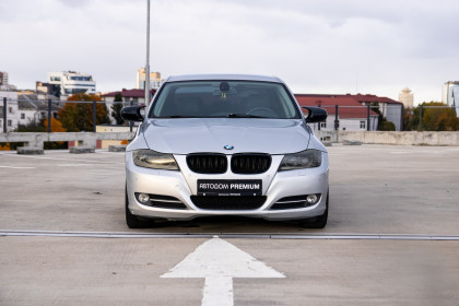 Купить BMW 3 серии V (E90/E91/E92/E93) Рестайлинг 320i 2.0 AT (170 л.с.) 2011 Серебристый в Автодом Продажа BMW 3 серии V (E90/E91/E92/E93) Рестайлинг 320i 2.0 AT (170 л.с.) 2011 Серебристый в Автодом