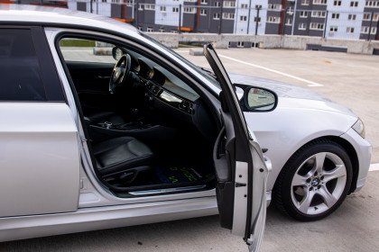 Купить BMW 3 серии V (E90/E91/E92/E93) Рестайлинг 320i 2.0 AT (170 л.с.) 2011 Серебристый в Автодом Продажа BMW 3 серии V (E90/E91/E92/E93) Рестайлинг 320i 2.0 AT (170 л.с.) 2011 Серебристый в Автодом