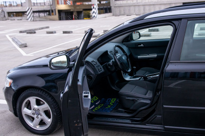 Продажа Volvo V50 I Рестайлинг 1.6 MT (115 л.с.) 2012 Черный в Автодом