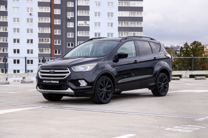 Купить Ford Escape III Рестайлинг 1.5 AT (182 л.с.) 2016 Черный в Автодом Продажа Ford Escape III Рестайлинг 1.5 AT (182 л.с.) 2016 Черный в Автодом