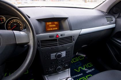 Купить Opel Astra H 1.7 MT (80 л.с.) 2005 Черный в Автодом Продажа Opel Astra H 1.7 MT (80 л.с.) 2005 Черный в Автодом