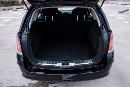 Купить Opel Astra H 1.7 MT (80 л.с.) 2005 Черный в Автодом Продажа Opel Astra H 1.7 MT (80 л.с.) 2005 Черный в Автодом