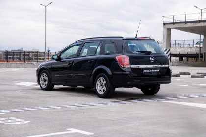 Купить Opel Astra H 1.7 MT (80 л.с.) 2005 Черный в Автодом Продажа Opel Astra H 1.7 MT (80 л.с.) 2005 Черный в Автодом