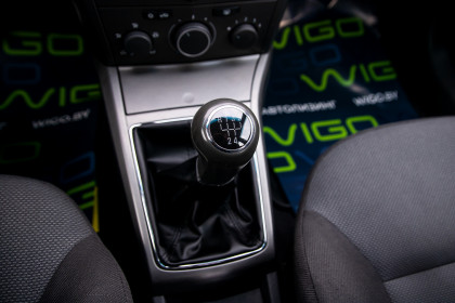 Купить Opel Astra H 1.7 MT (80 л.с.) 2005 Черный в Автодом Продажа Opel Astra H 1.7 MT (80 л.с.) 2005 Черный в Автодом