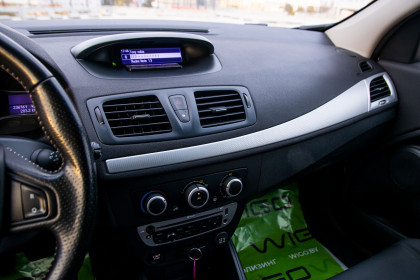 Продажа Renault Megane III Рестайлинг 1.5 MT (110 л.с.) 2013 Белый в Автодом