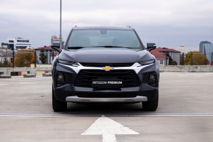 Продажа Chevrolet Blazer III 2.0 AT (227 л.с.) 2022 Серый в Автодом