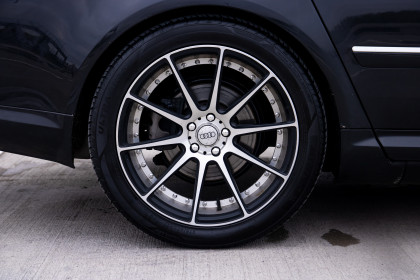 Продажа Audi A8 II (D3) Рестайлинг 2 4.1 AT (326 л.с.) 2007 Черный в Автодом