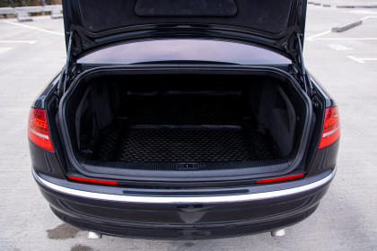 Продажа Audi A8 II (D3) Рестайлинг 2 4.1 AT (326 л.с.) 2007 Черный в Автодом