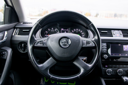 Продажа Skoda Octavia III (A7) 1.8 AMT (180 л.с.) 2014 Белый в Автодом