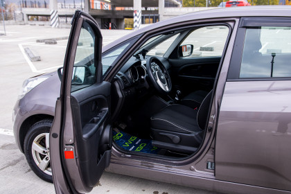 Продажа Kia Venga I 1.6 MT (125 л.с.) 2011 Коричневый в Автодом