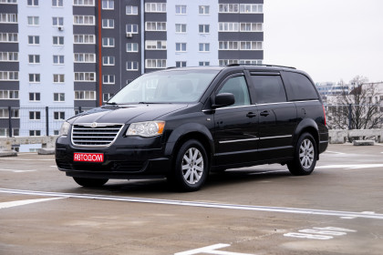 Продажа Chrysler Voyager V Grand 2.8 AT (163 л.с.) 2009 Черный в Автодом